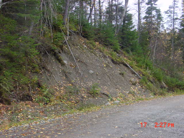 P35_Just_After_Split_On_Re6_A_Corner_&_Steep_Slope.jpg