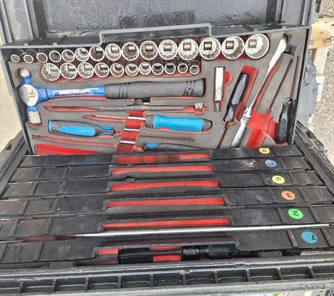 Tools & Tool Cabinets