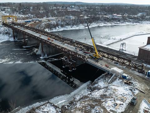 aerial of the ticonic bridge under construction