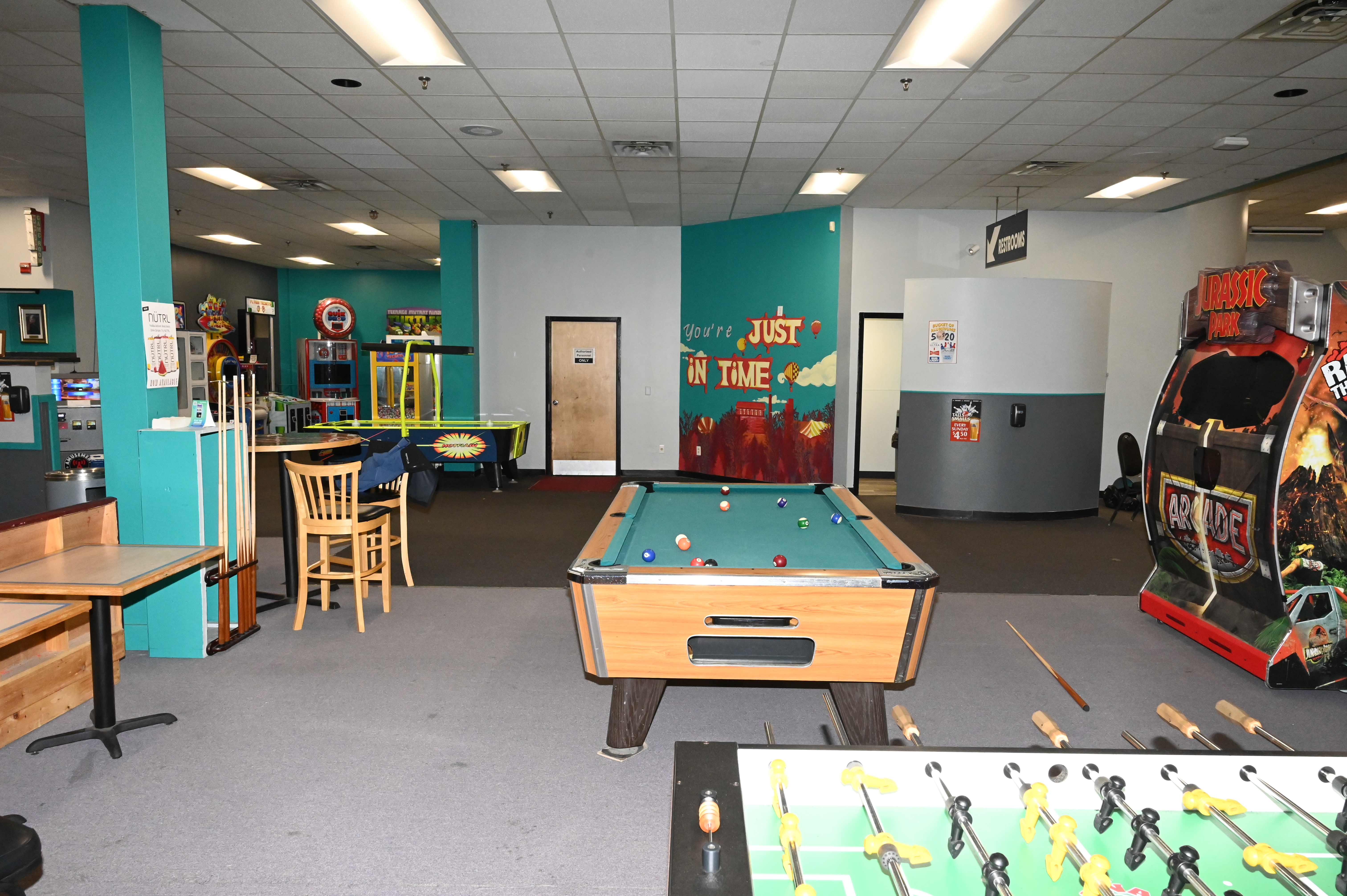 BOWLING ALLEY LEFT SIDE INTERIOR