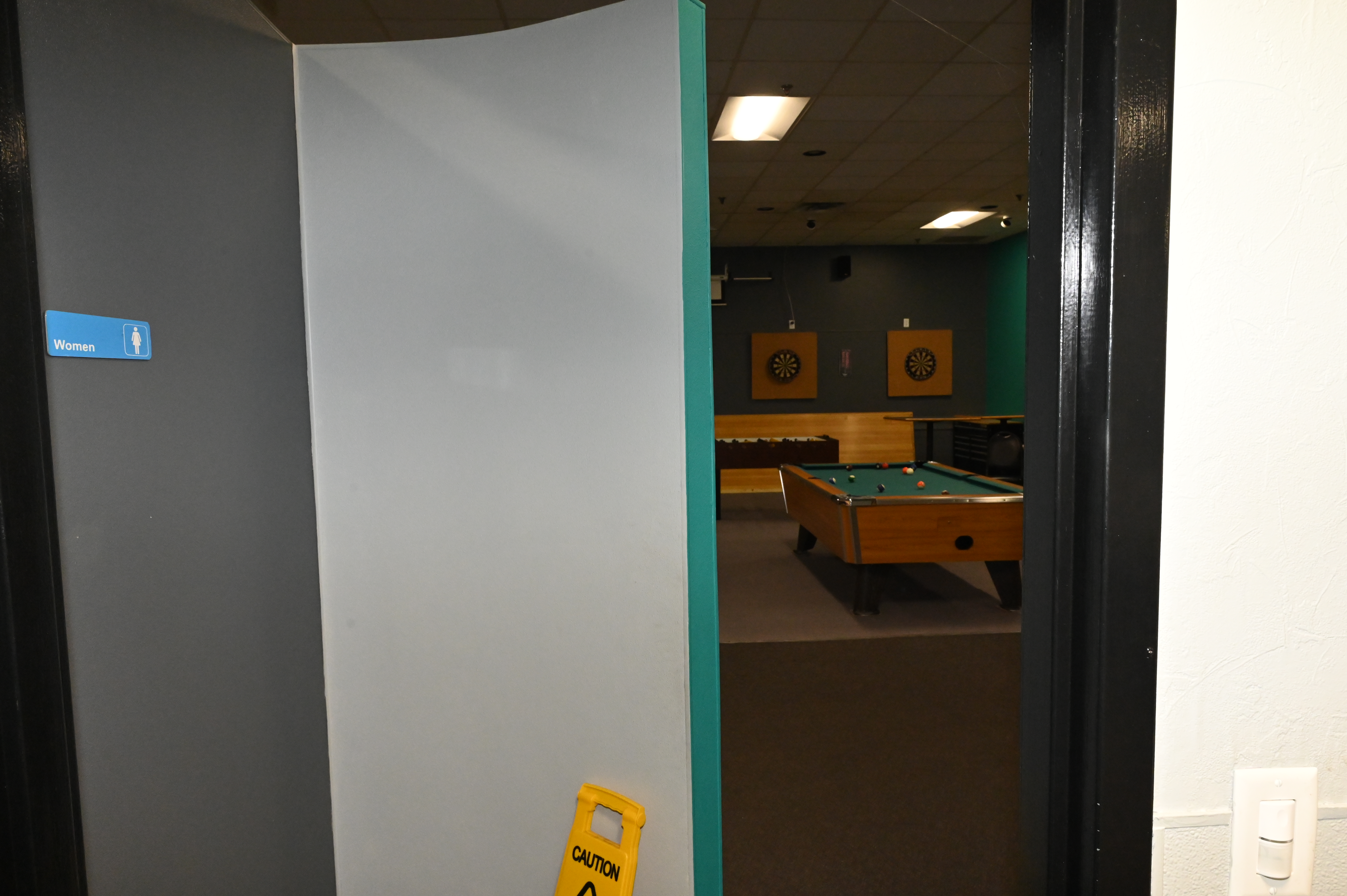 BOWLING ALLEY LEFT SIDE INTERIOR
