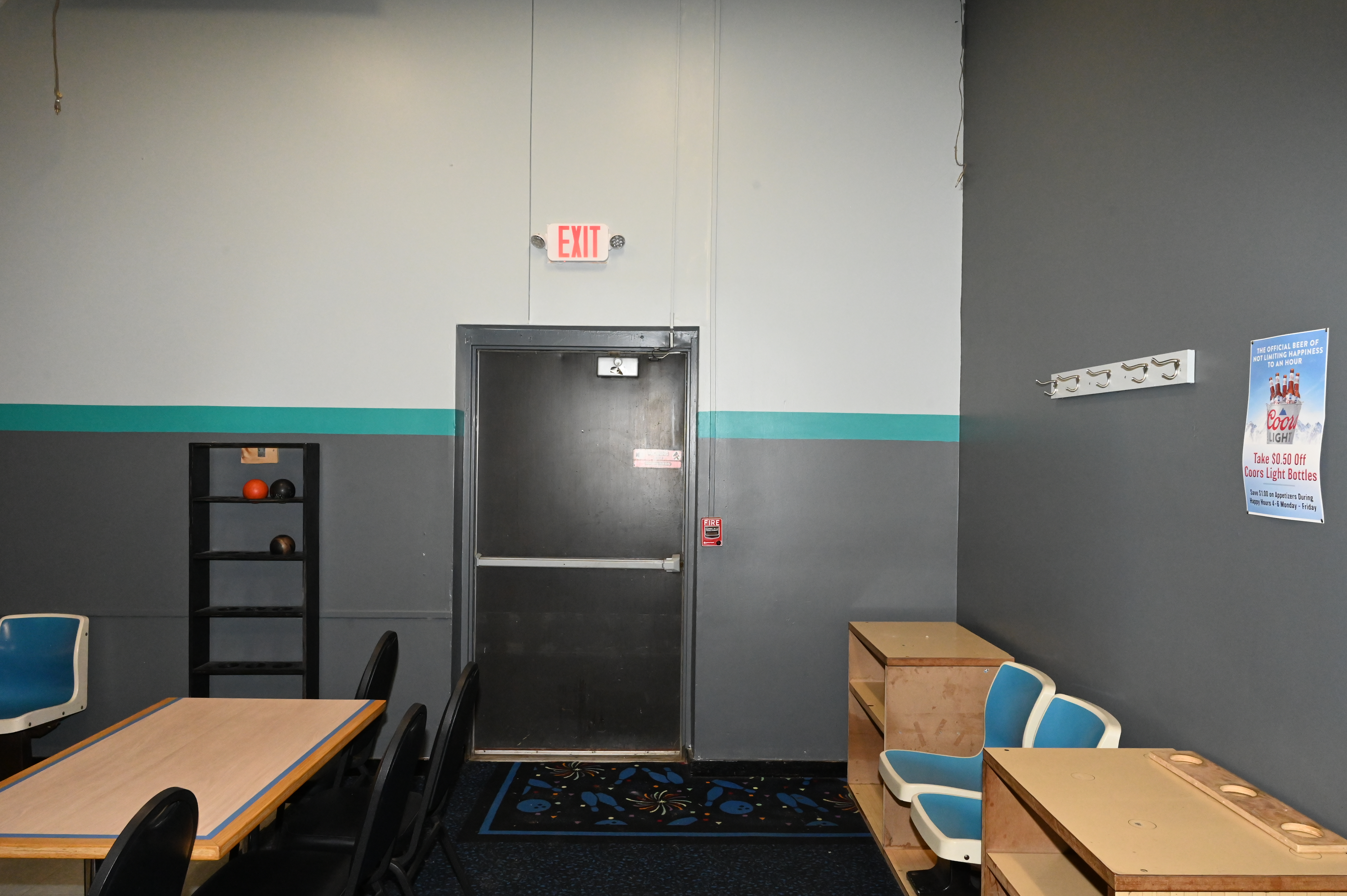 BOWLING ALLEY LEFT SIDE INTERIOR