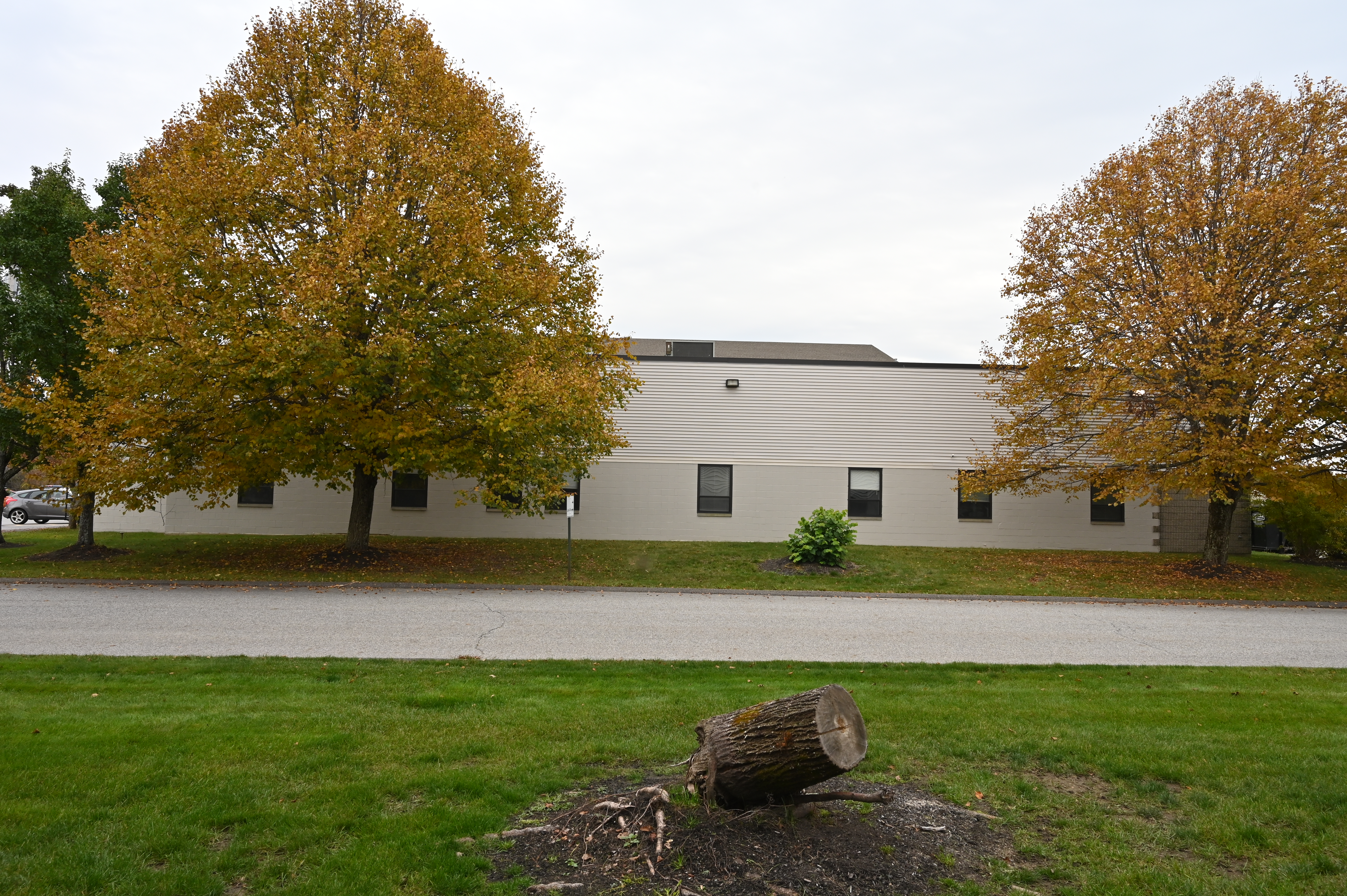 BOWLING ALLEY-OVERALL EXTERIOR (DAYTIME)