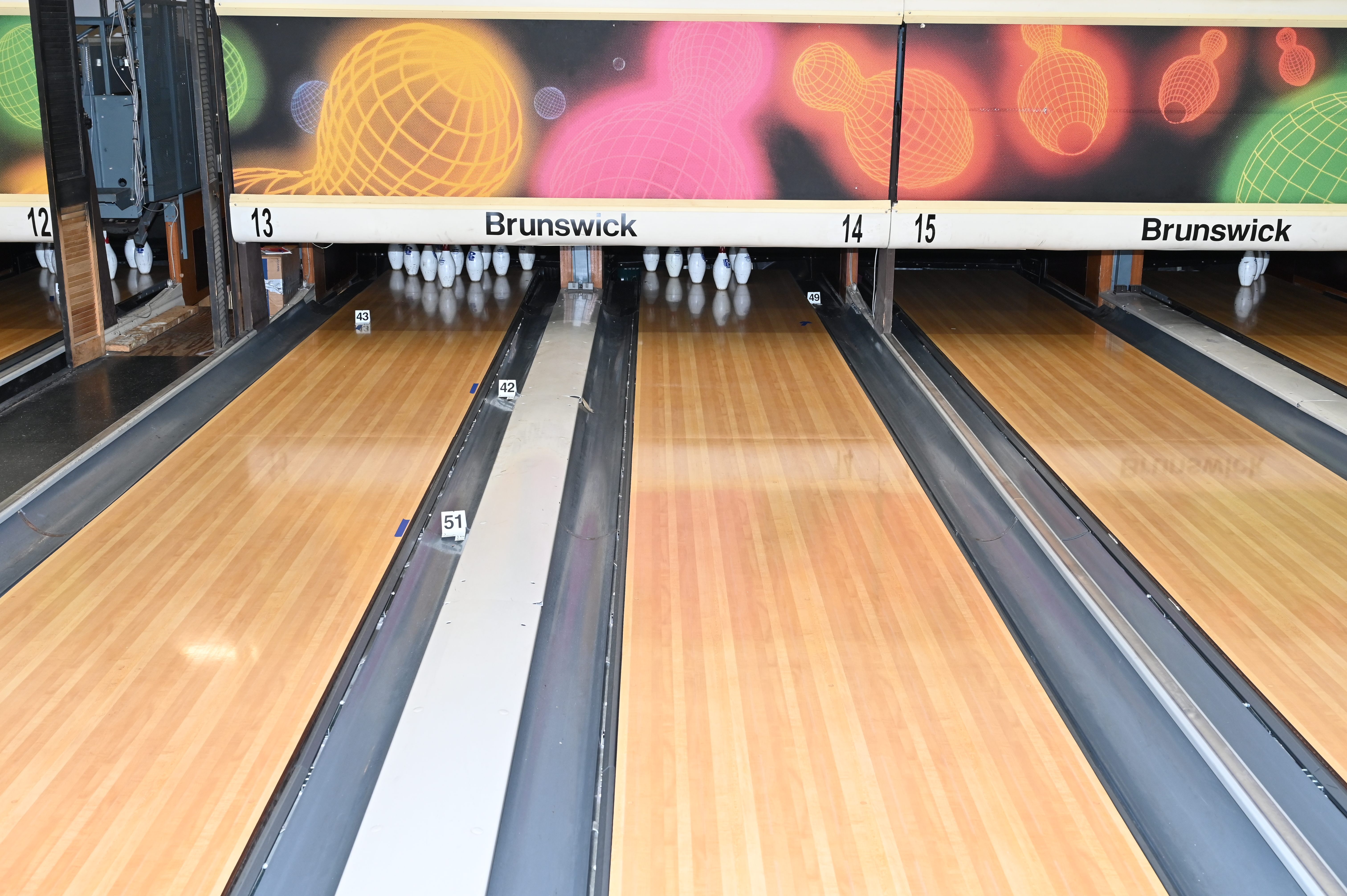 BOWLING ALLEY-OVERALL AND MIDRANGE PLACARDS