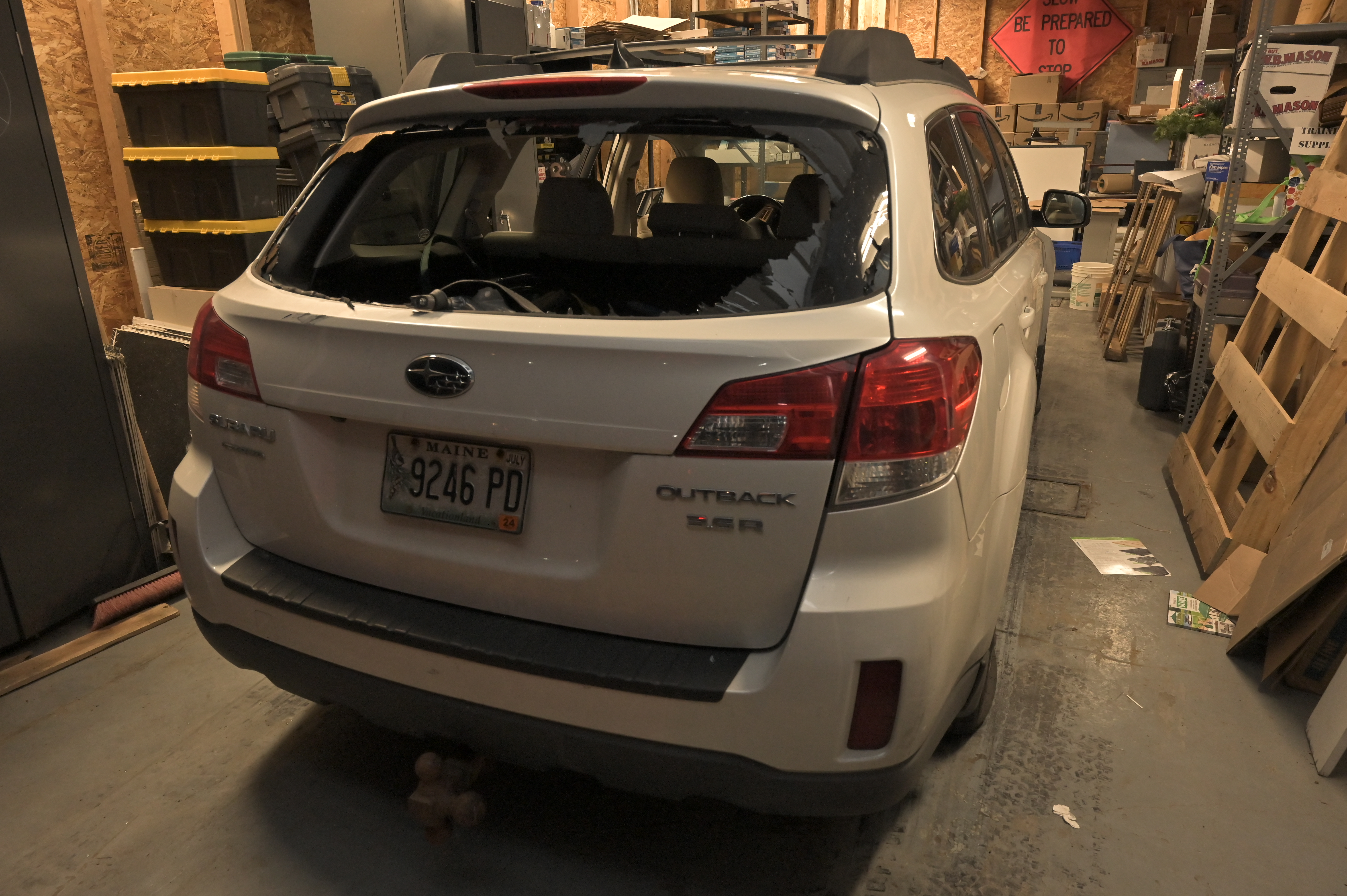 ROBERT CARD WHITE SUBARU