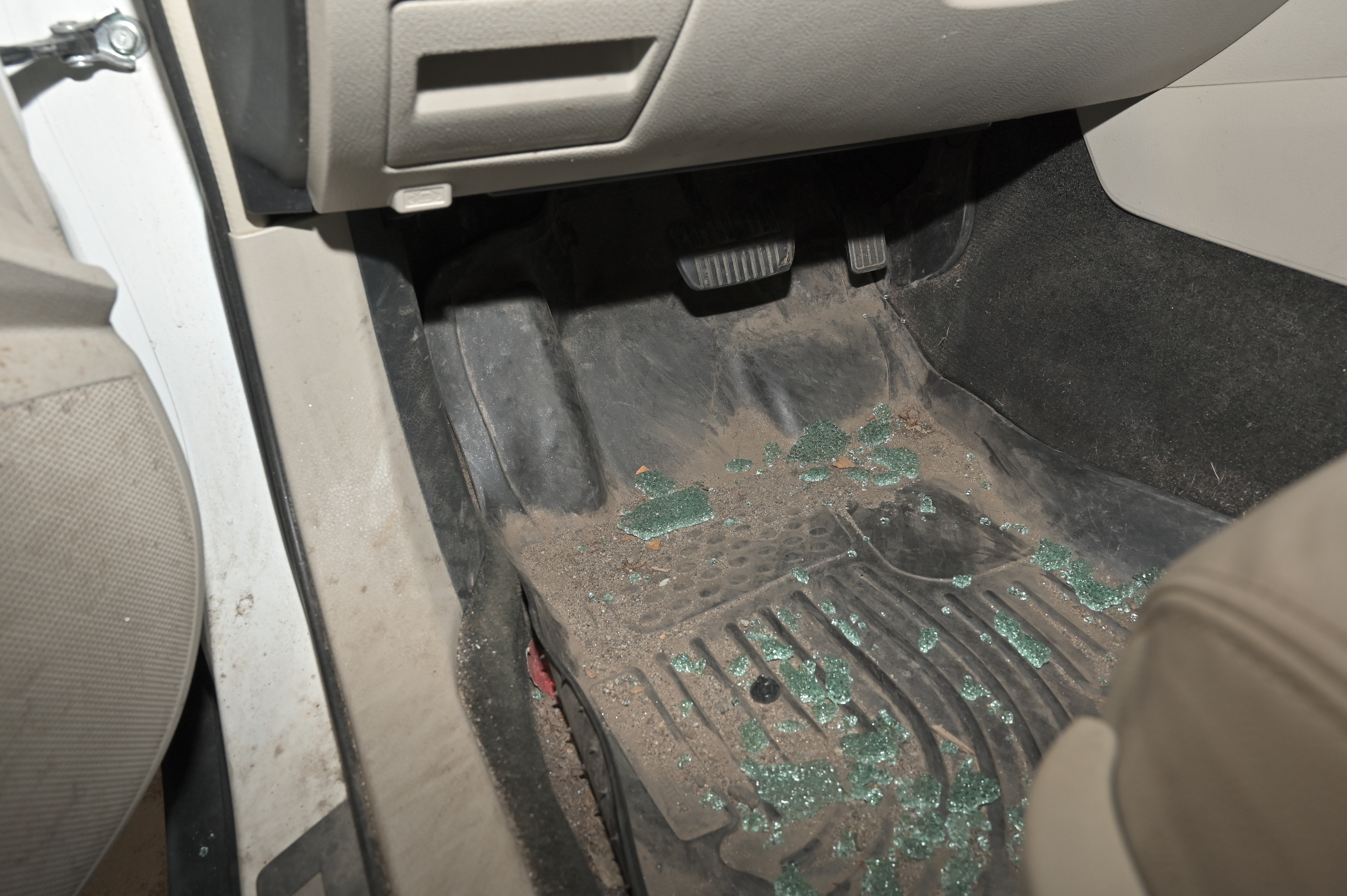 ROBERT CARD WHITE SUBARU - CONTENTS