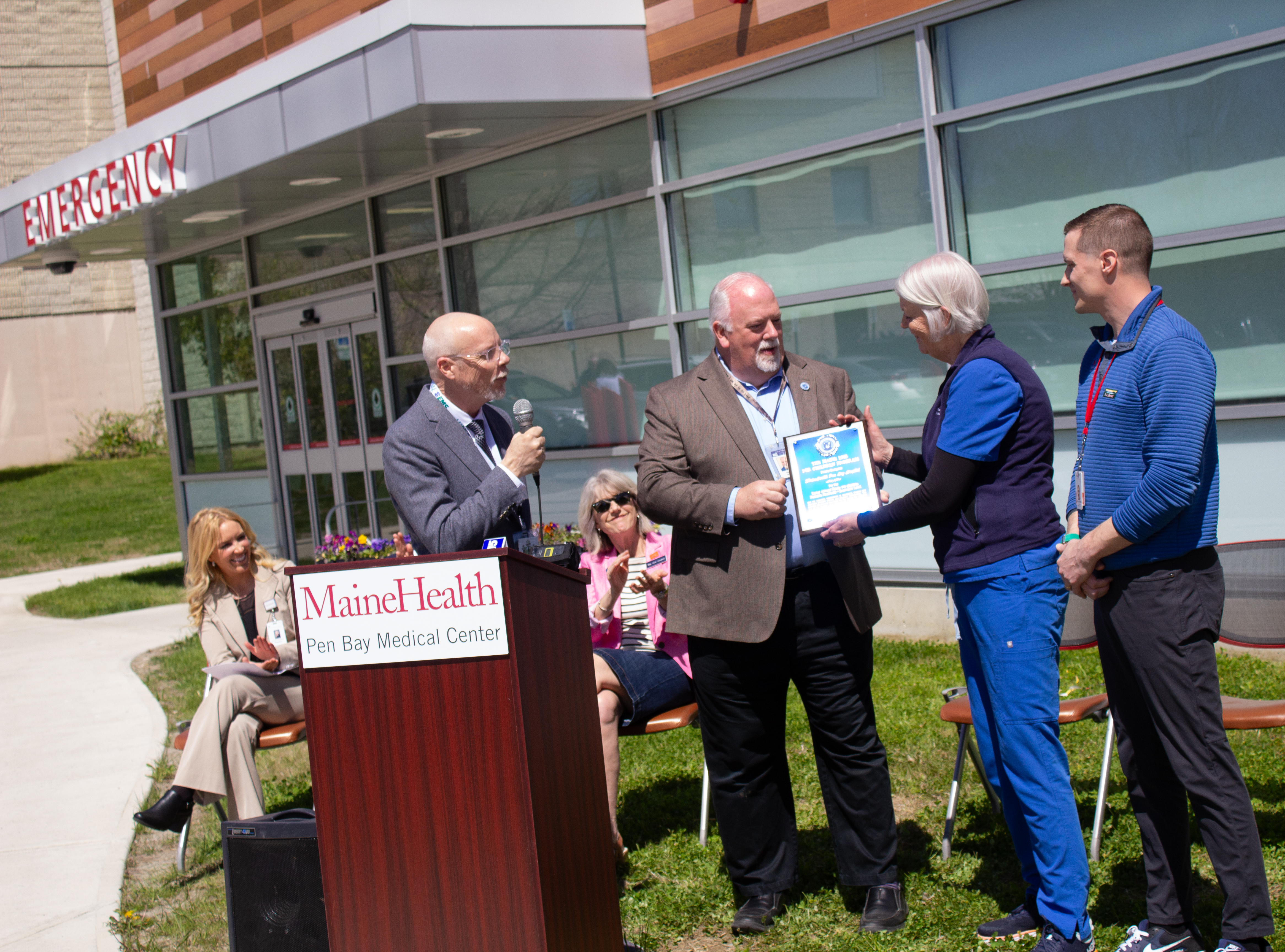 Director Wil O'Neal and EMSC program Manager Marc Minkler present the award to Pediatric Care Coordinator Diane Hynes and Chief of Emergency Medicine, Dr. Tyler Giberson 