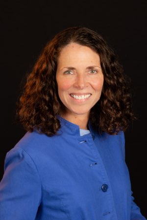 Portrait of Sara Gagné-Holmes