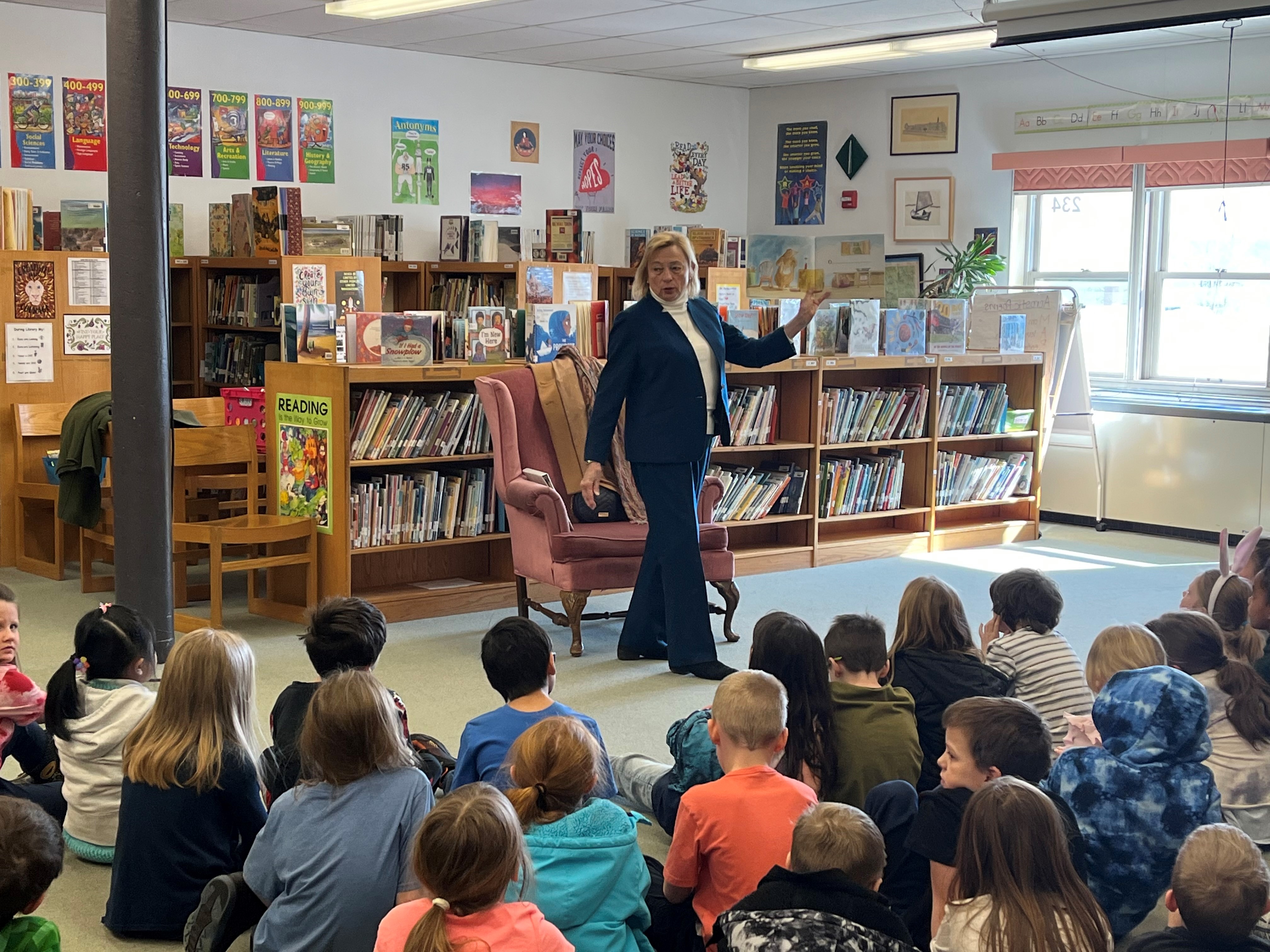 Governor Mills Reads to 2nd Grade Students