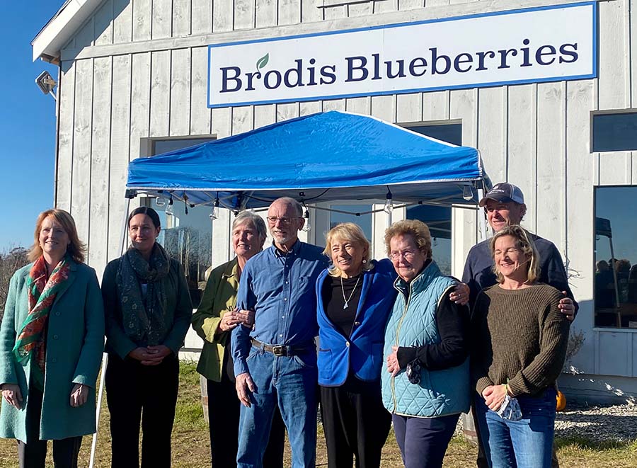 Brodis Family with Governor Mills