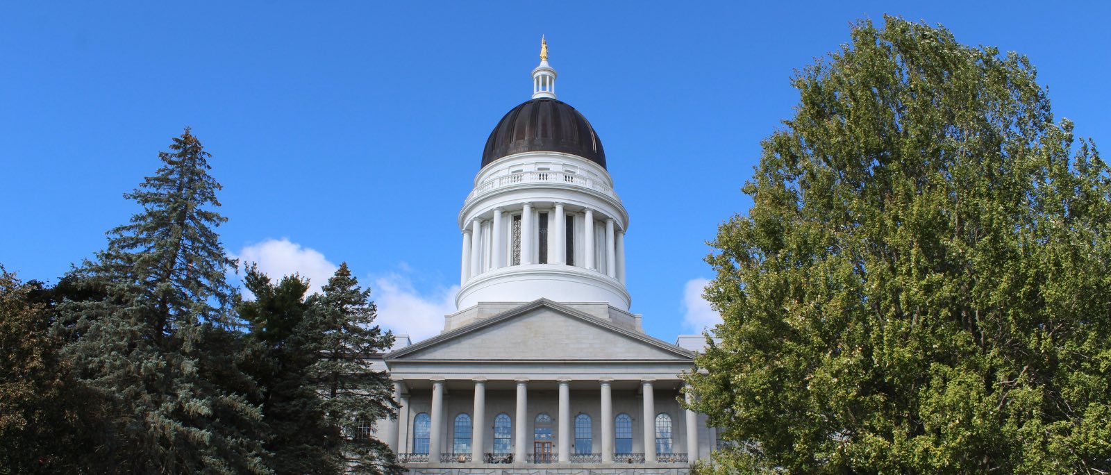 Front of the Maine State House