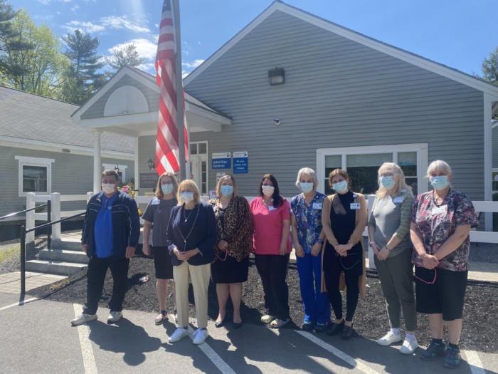 05-25-22 Gov. Mills with staff of MaineGeneral Healths Alzheimers Care Center